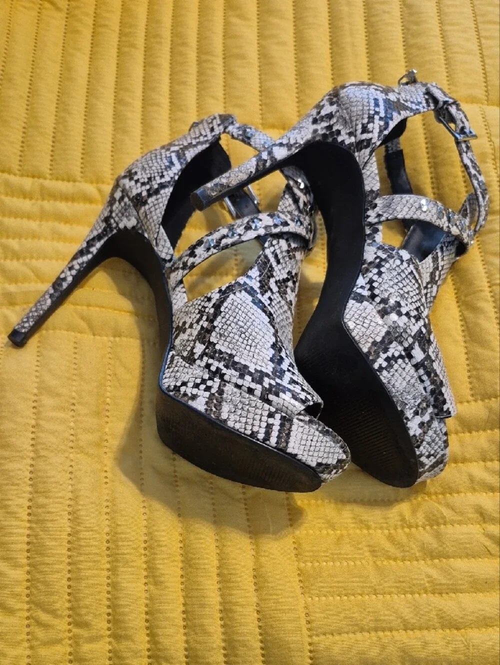 Women's Snake-Print Open Toe Heels - Black & White